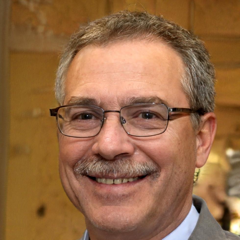 Portrait de Julien Moreau, formateur en finances personnelles